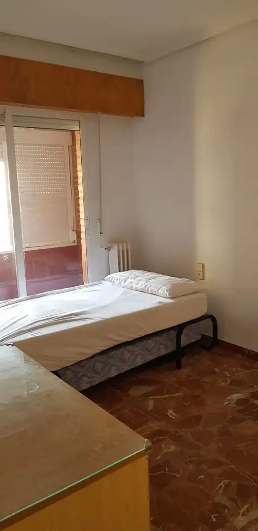 Piso de alquiler en Calle Antonio Gotor, Parque Sur