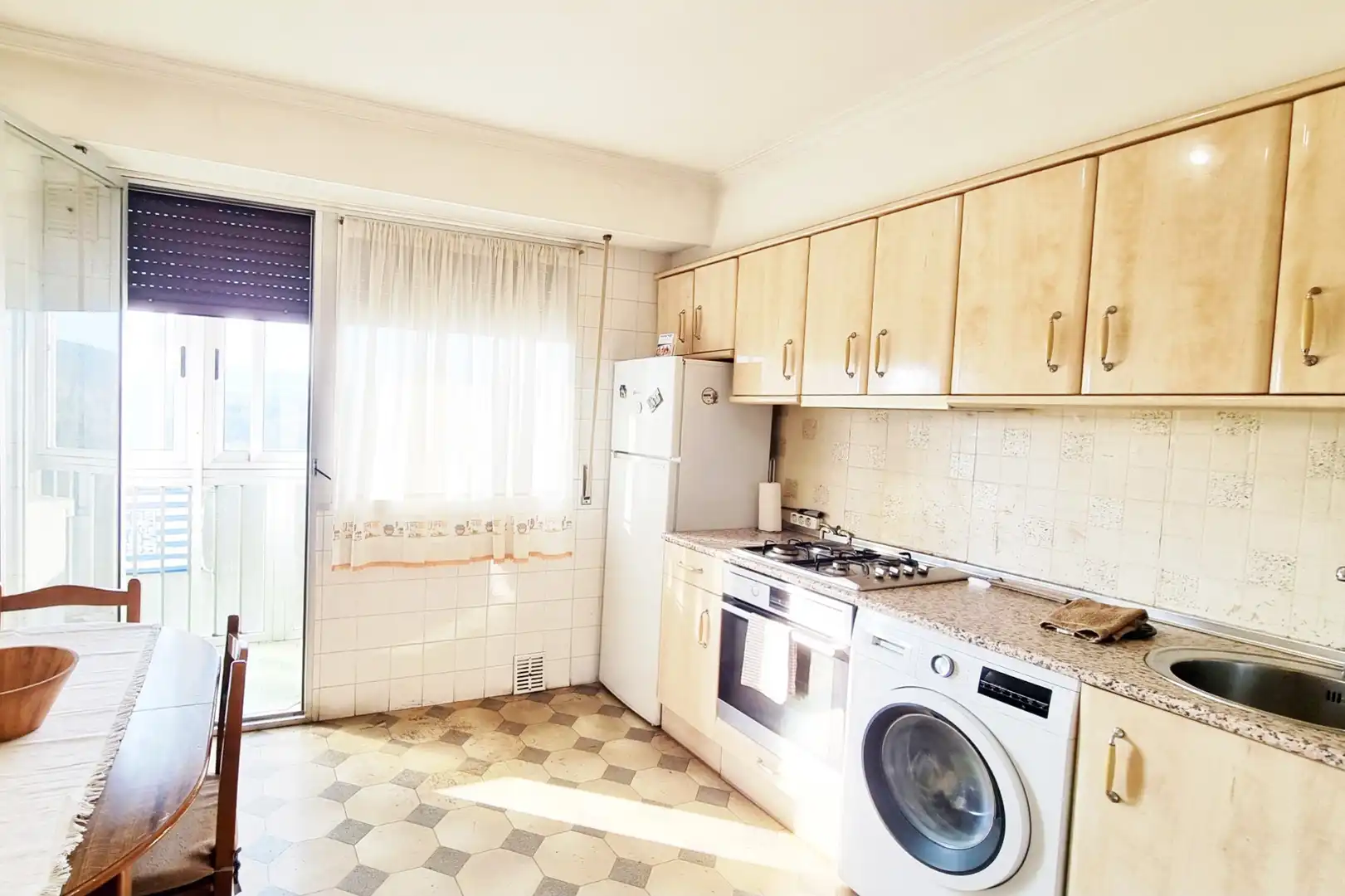 Cocina de Piso en venta en Errenteria con Calefacción, Trastero y Amueblado