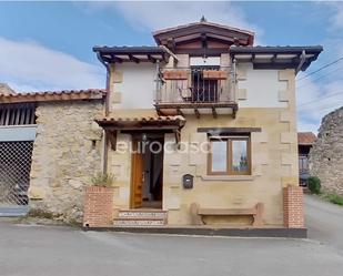 Vista exterior de Casa o xalet en venda en Valdáliga amb Calefacció, Terrassa i Traster