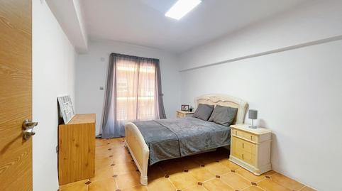 Photo 4 of Flat to share in Calle Sauce el, Barrio de Benicalap, Valencia
