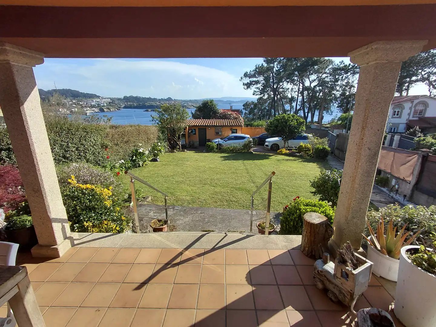 Jardín de Casa o chalet en venta en Oleiros con Calefacción, Jardín privado y Parquet
