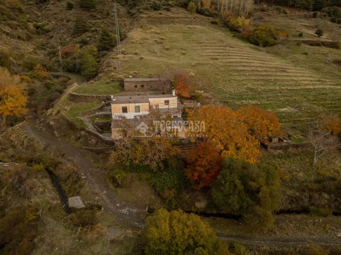 Finca rústica en venta en Capileira con Calefacción, Terraza y Balcón