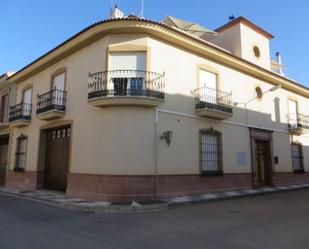 Exterior view of Building for sale in Villanueva del Trabuco