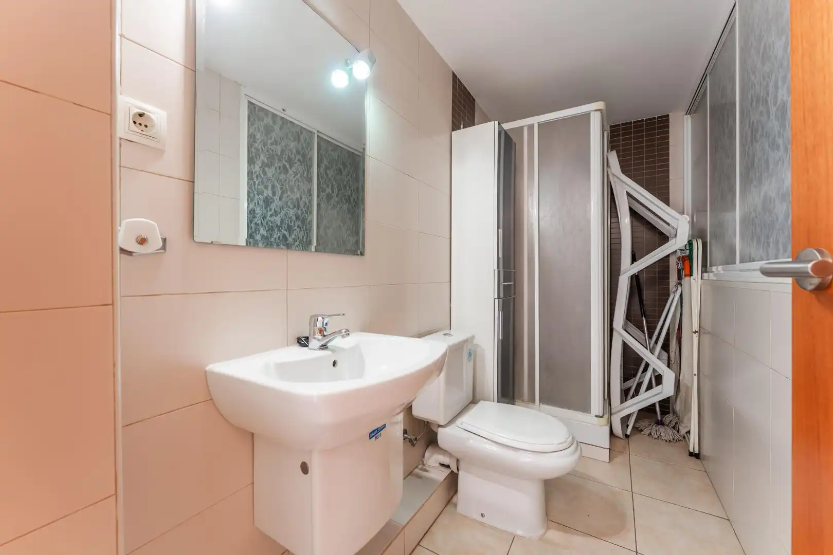 Bany de Dúplex en venda en Martorelles, Barcelona