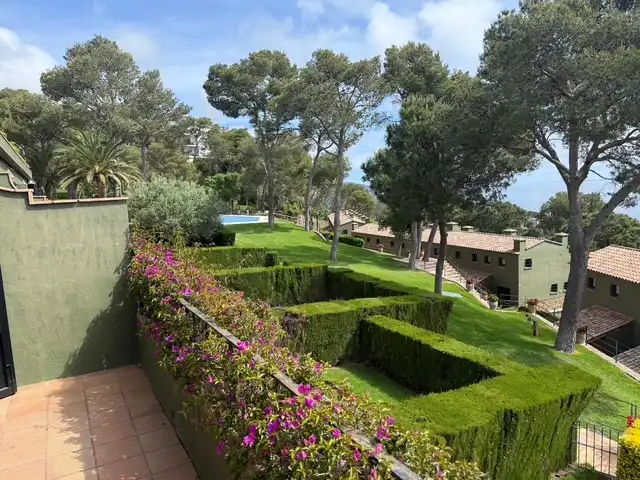 Jardín de Casa adosada de alquiler en Palafrugell con Amueblado, Balcón y Piscina comunitaria