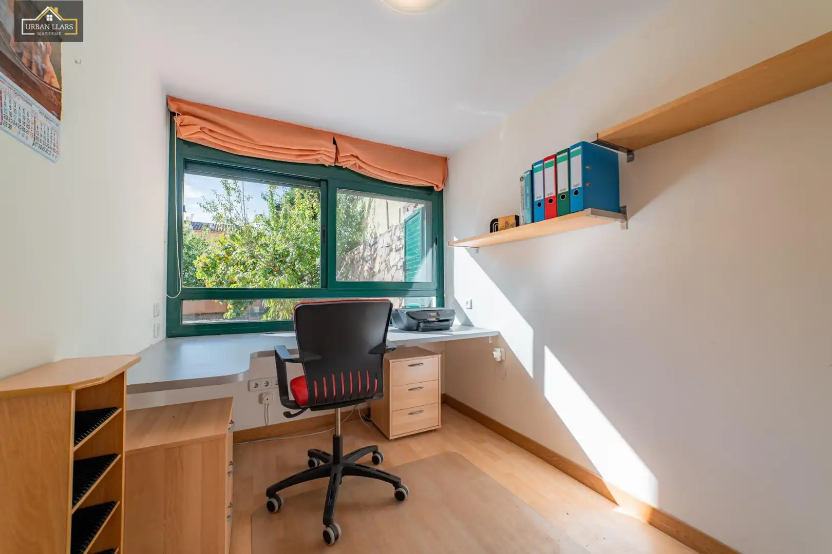 Habitación de Casa o chalet en venta en Sant Vicenç de Montalt con Jardín privado, Parquet y Piscina comunitaria