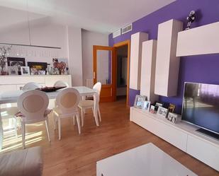 Sala d'estar de Àtic en venda en Villena amb Aire condicionat i Terrassa