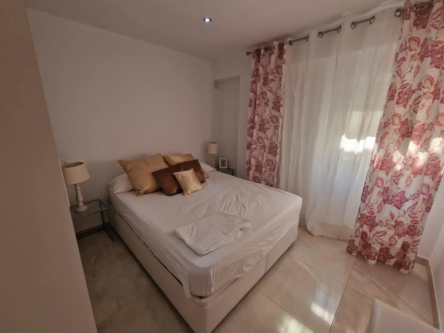 Schlafzimmer von Dachboden zum Verkauf in Águilas mit Klimaanlage und Möbliert