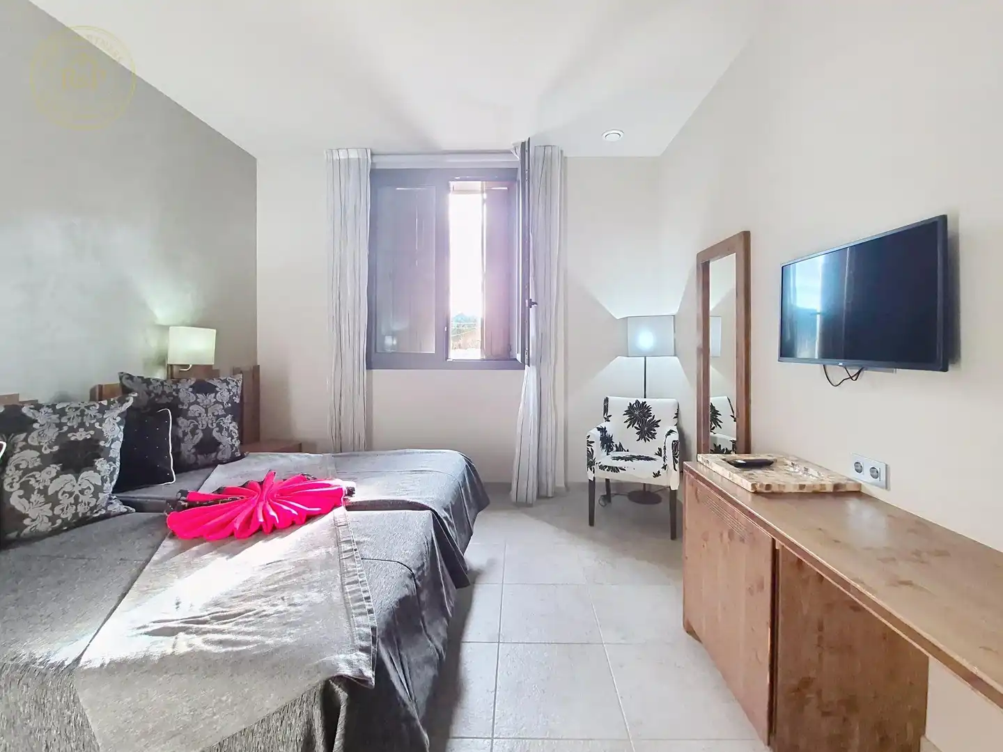 Schlafzimmer von Gebäude zum Verkauf in Cercs