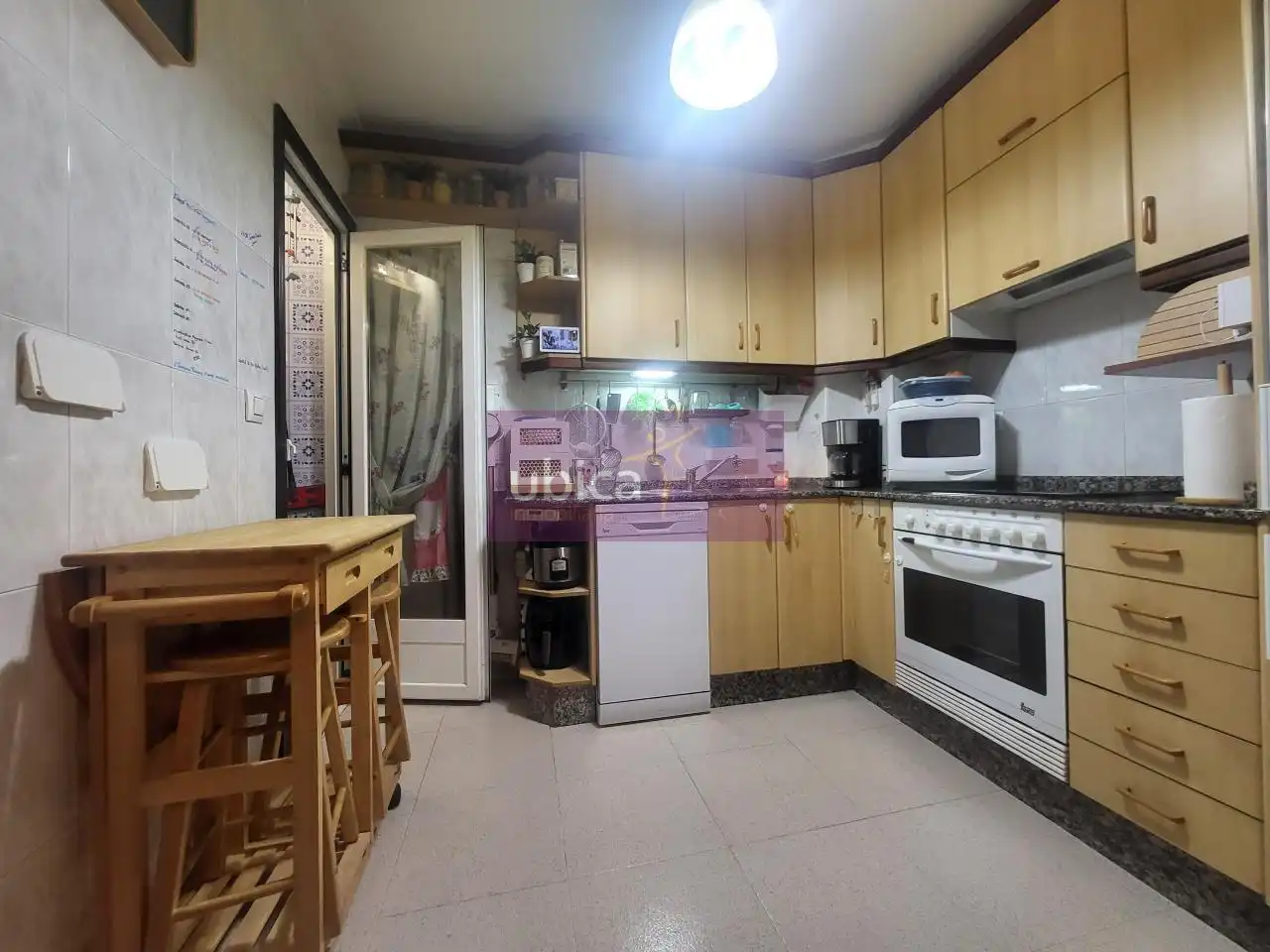 Cocina de Piso en venta en Vigo  con Calefacción, Parquet y Trastero