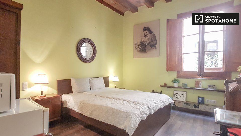 Dormitori de Pis de lloguer en  Barcelona Capital amb Aire condicionat, Calefacció i Moblat