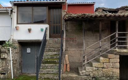 Vista exterior de Casa o xalet en venda en Nogueira de Ramuín amb Calefacció, Jardí privat i Traster