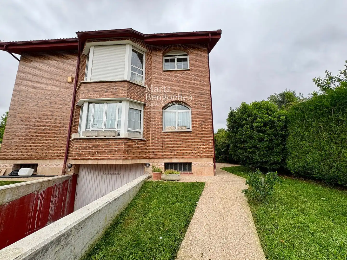 Exterior view of Houses for sale in Zigoitia  with Heating, Private garden and Swimming Pool