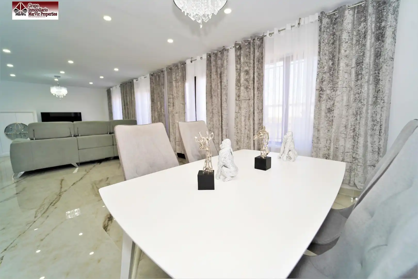Chalet con piscina en venta en Coloma, imagen 32