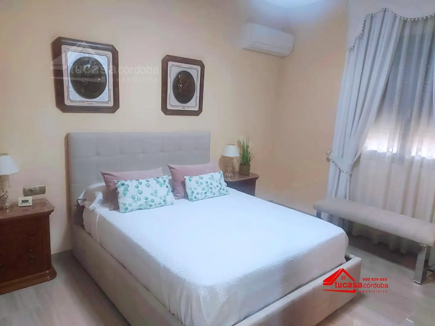 Bedroom of Duplexes for sale in El Carpio  with Air Conditioner and Furnished