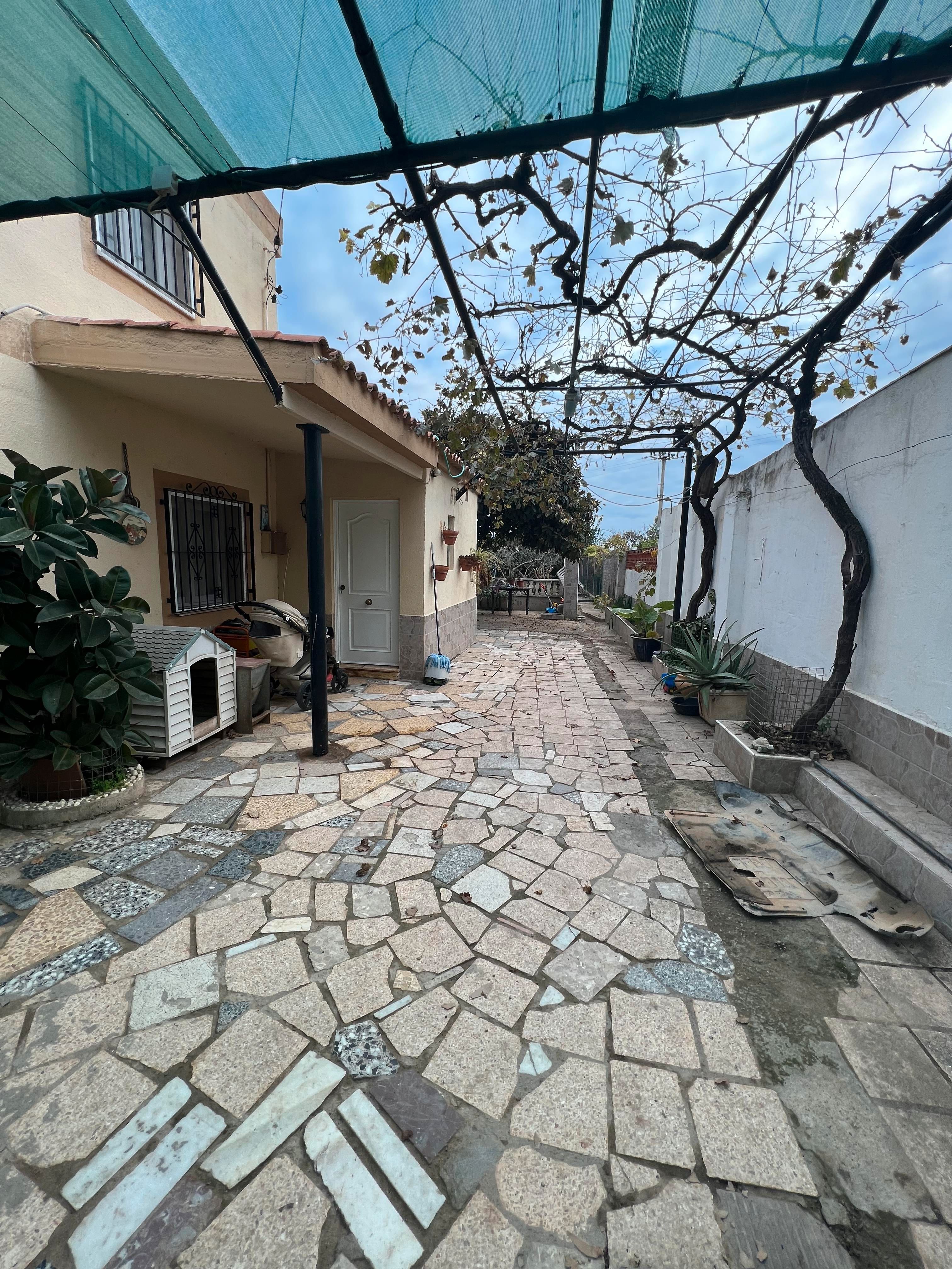 Vista exterior de Finca rústica en venda en Vila-seca amb Aire condicionat, Jardí privat i Terrassa