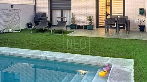 Foto 2 de Casa adosada en venta en Calle Antonio Machado, Carranque, Toledo