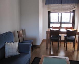 Sala d'estar de Apartament de lloguer en Valladolid Capital amb Calefacció, Parquet i Terrassa