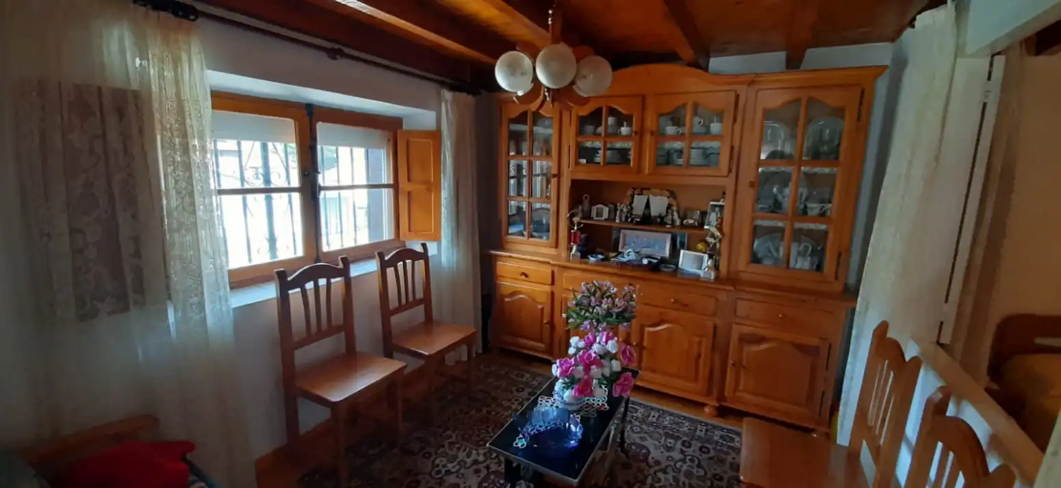 Casa adosada en venta en Polaciones - BO PUENTE PUMAR, 21, Polaciones