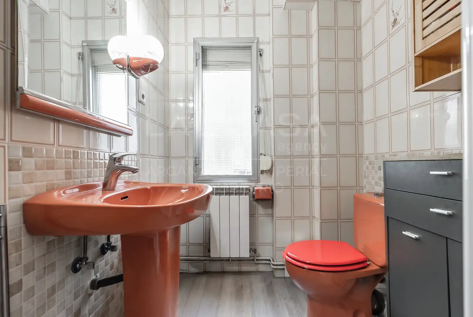 Bathroom of Flat for sale in Arganzuela