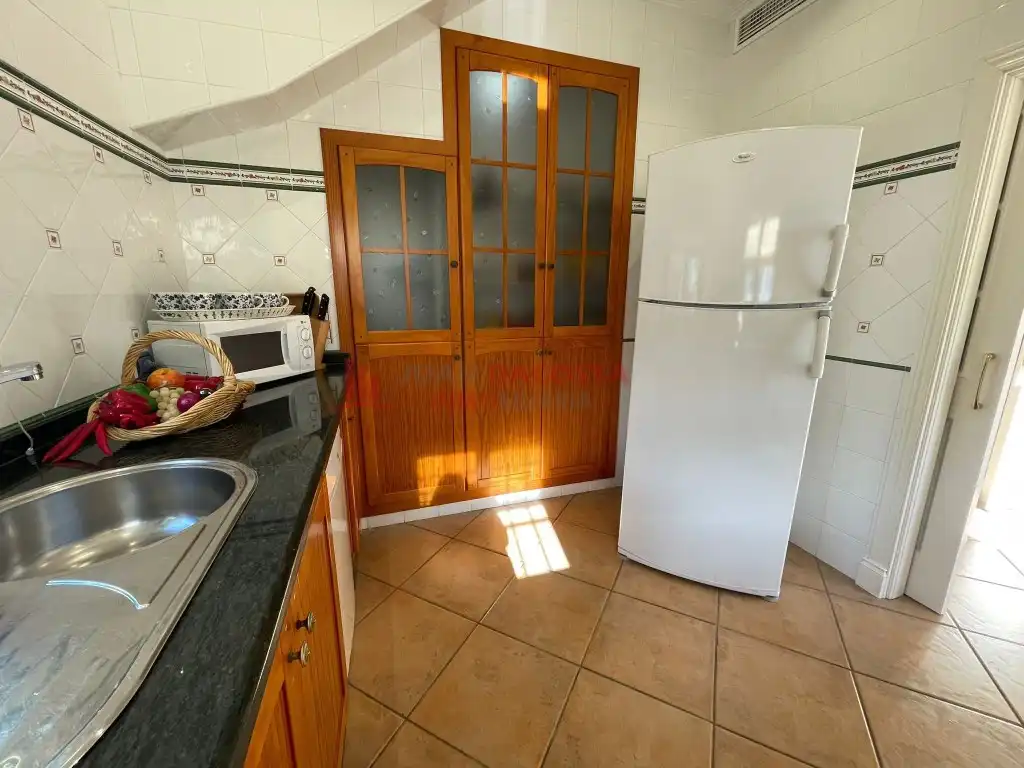 Kitchen of Detached homes for rent in Islantilla