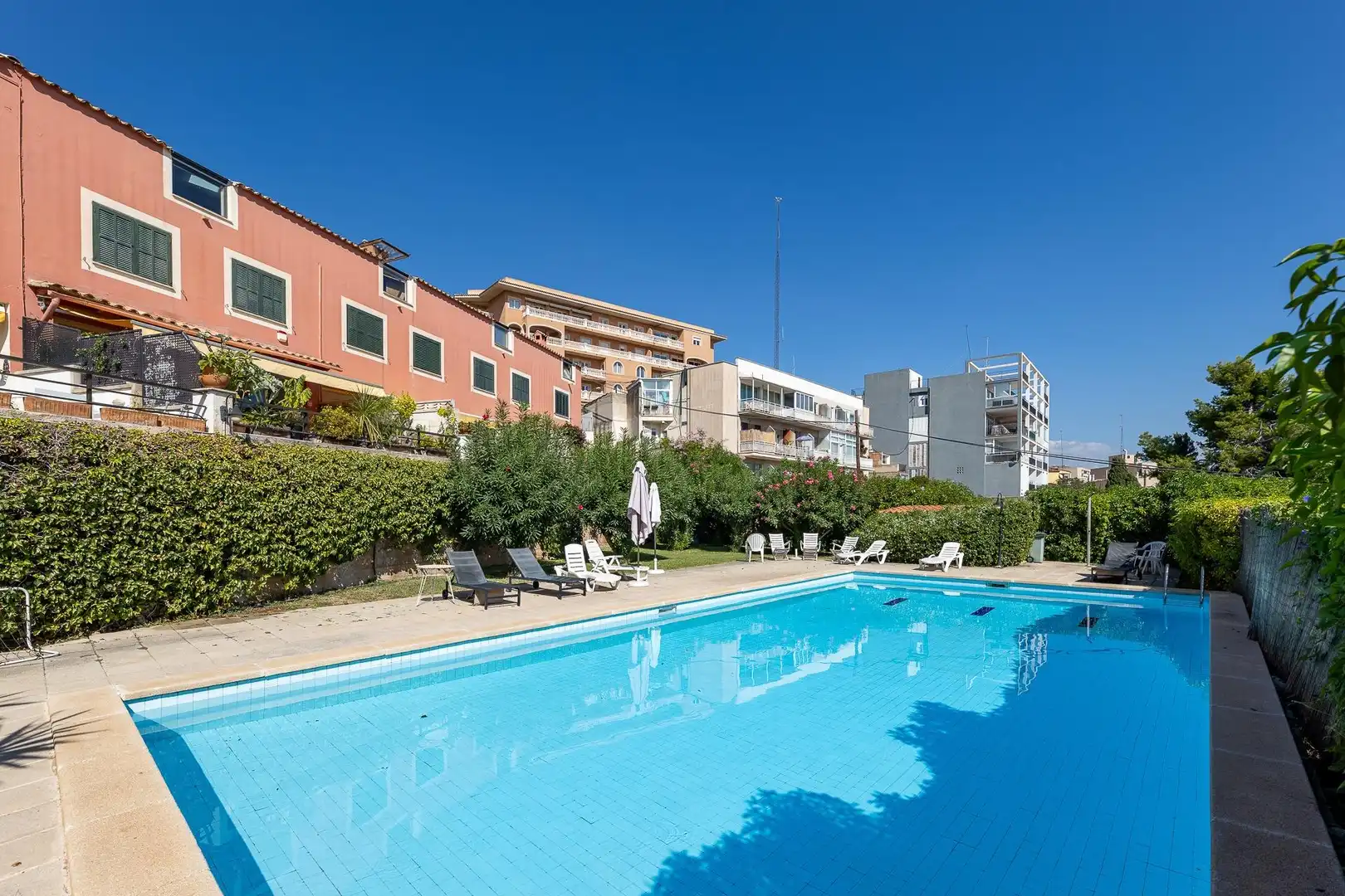 Piscina de Casa o xalet en venda en  Palma de Mallorca amb Jardí privat, Terrassa i Balcó