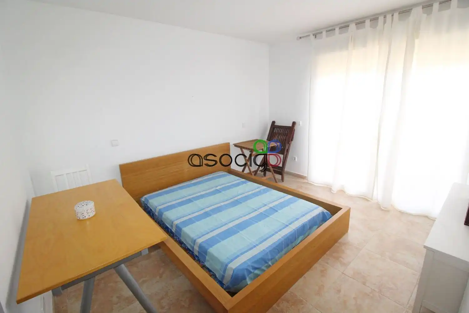 Dormitori de Casa o xalet en venda en Guadalajara amb Calefacció, Terrassa i Piscina