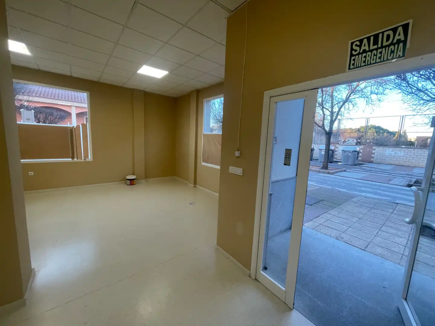 Local comercial en alquiler en Calle Eduardo Naranjo, imagen 4