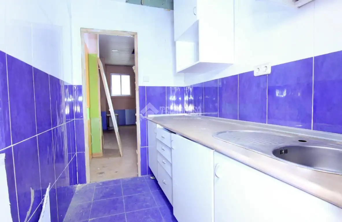 Cocina de Local en venta en Madrid
