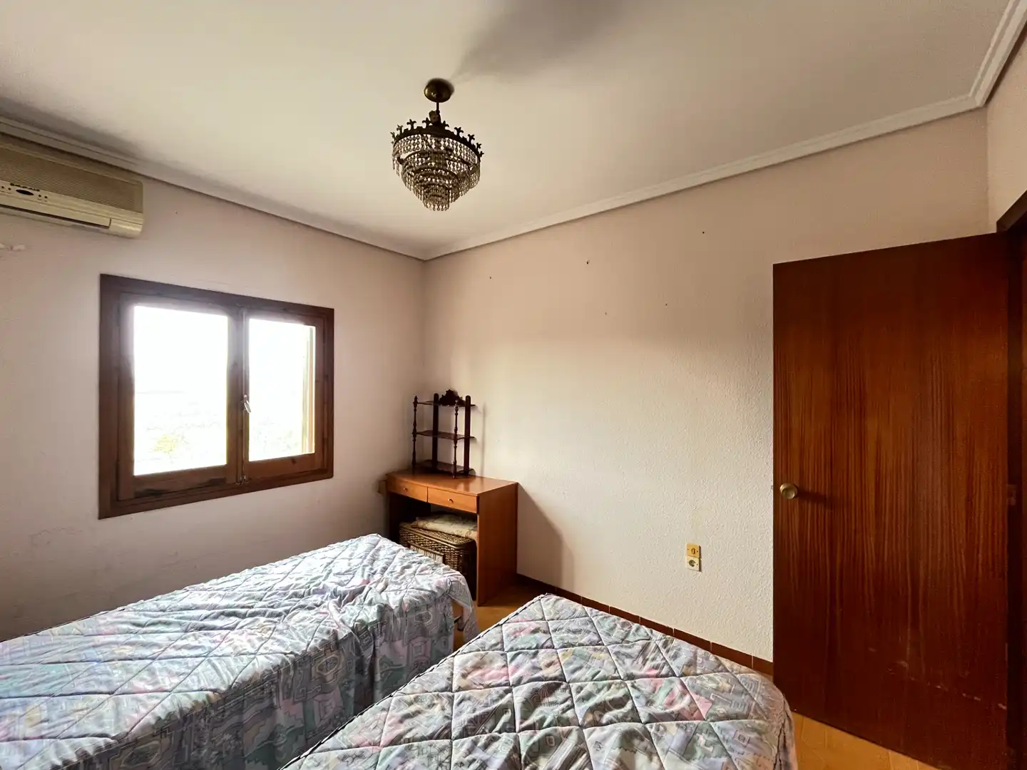 Habitación de Casa o chalet en venta en Sagunto / Sagunt con Jardín privado, Terraza y Trastero