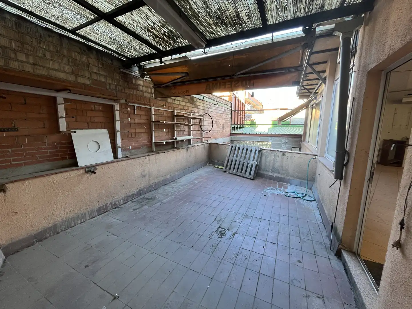 Terrace of Commercial properties for rent in Manresa