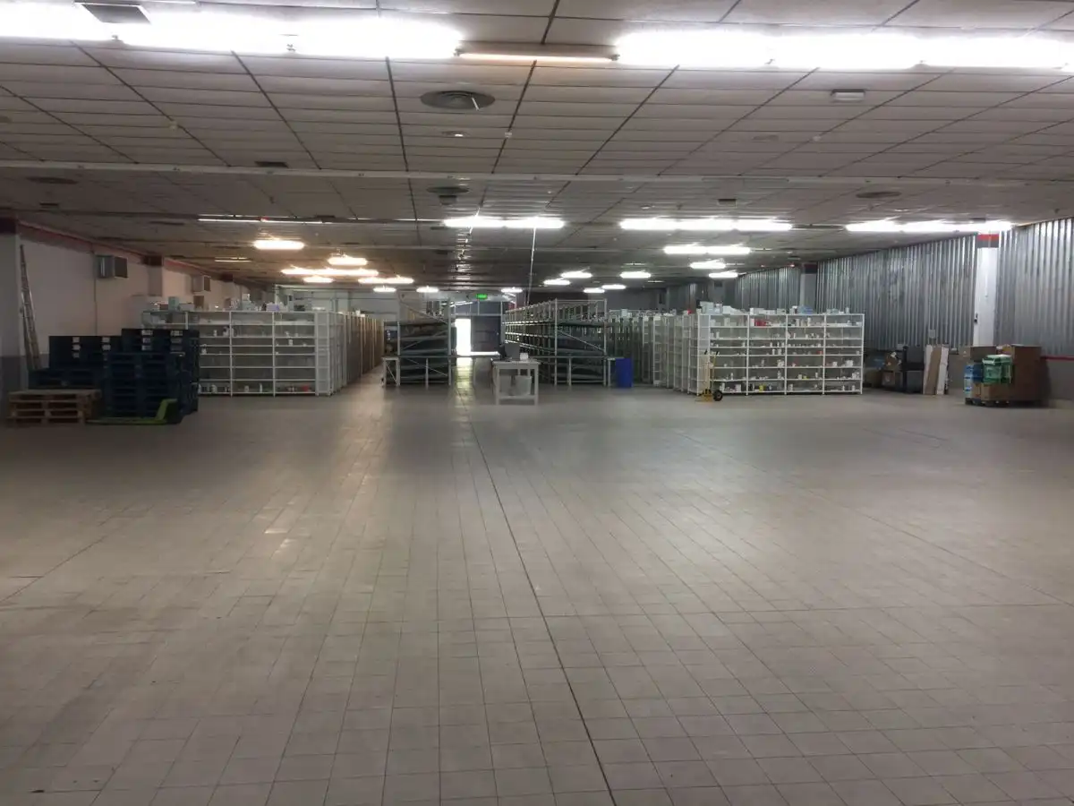 Nave industrial in affitto a La Hacienda - Nueva Andalucía