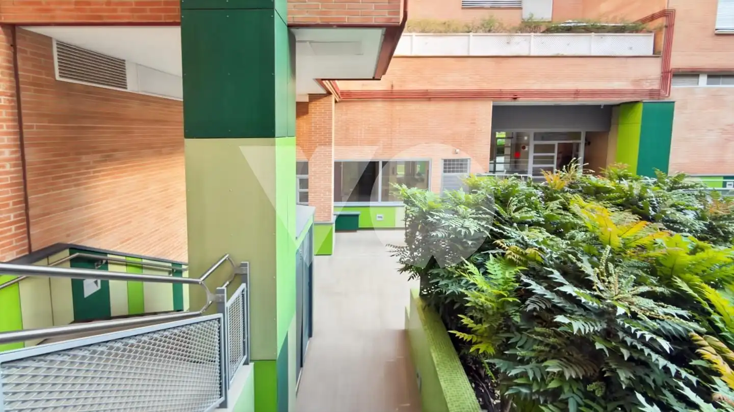 Terrassa de Pis en venda en Madrid amb Calefacció, Traster i Piscina