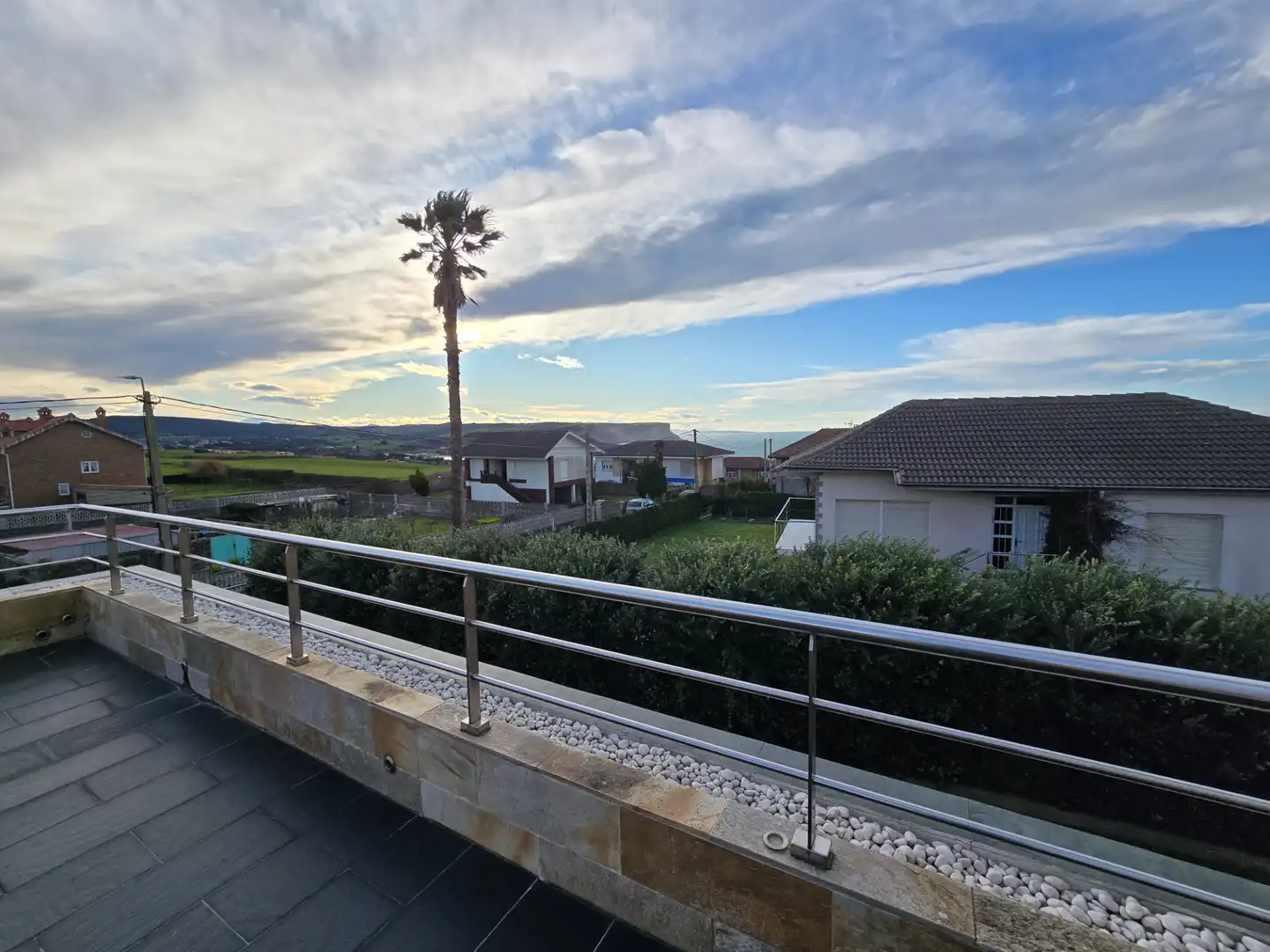 Terrasse von Haus oder Chalet zum Verkauf in Bareyo mit Heizung, Privatgarten und Terrasse