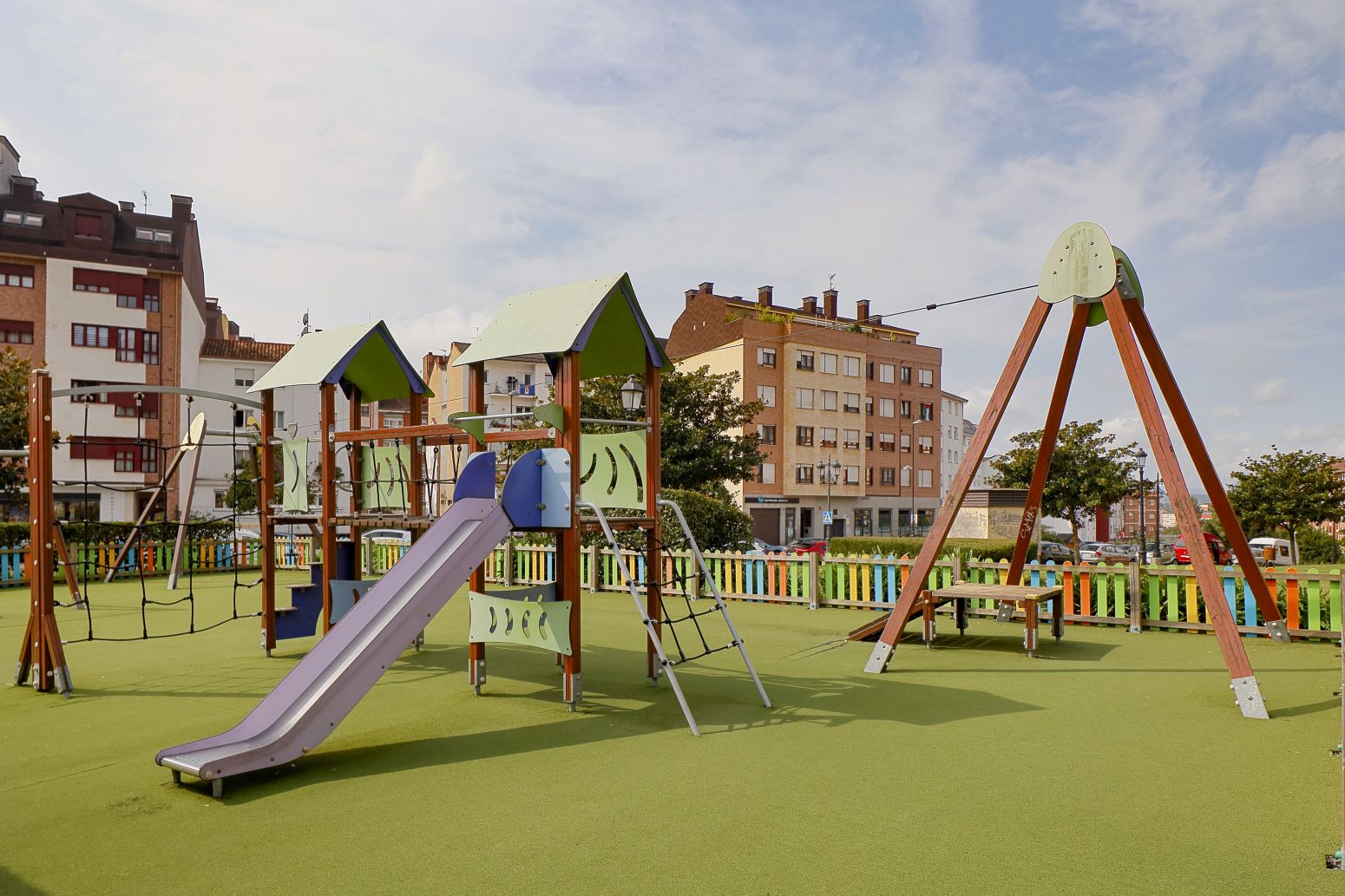 Terrassa de Pis en venda en Oviedo  amb Calefacció, Parquet i Traster