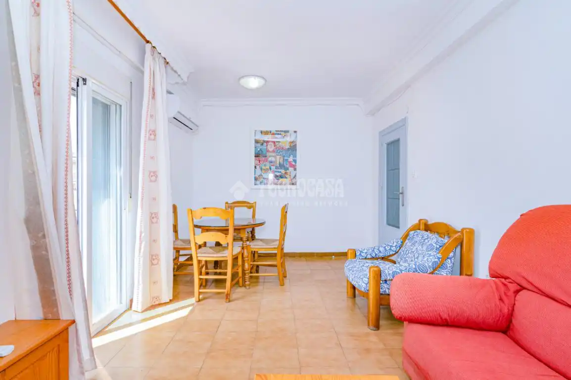 Sala de estar de Piso en venta en Granada con Aire acondicionado y Balcón