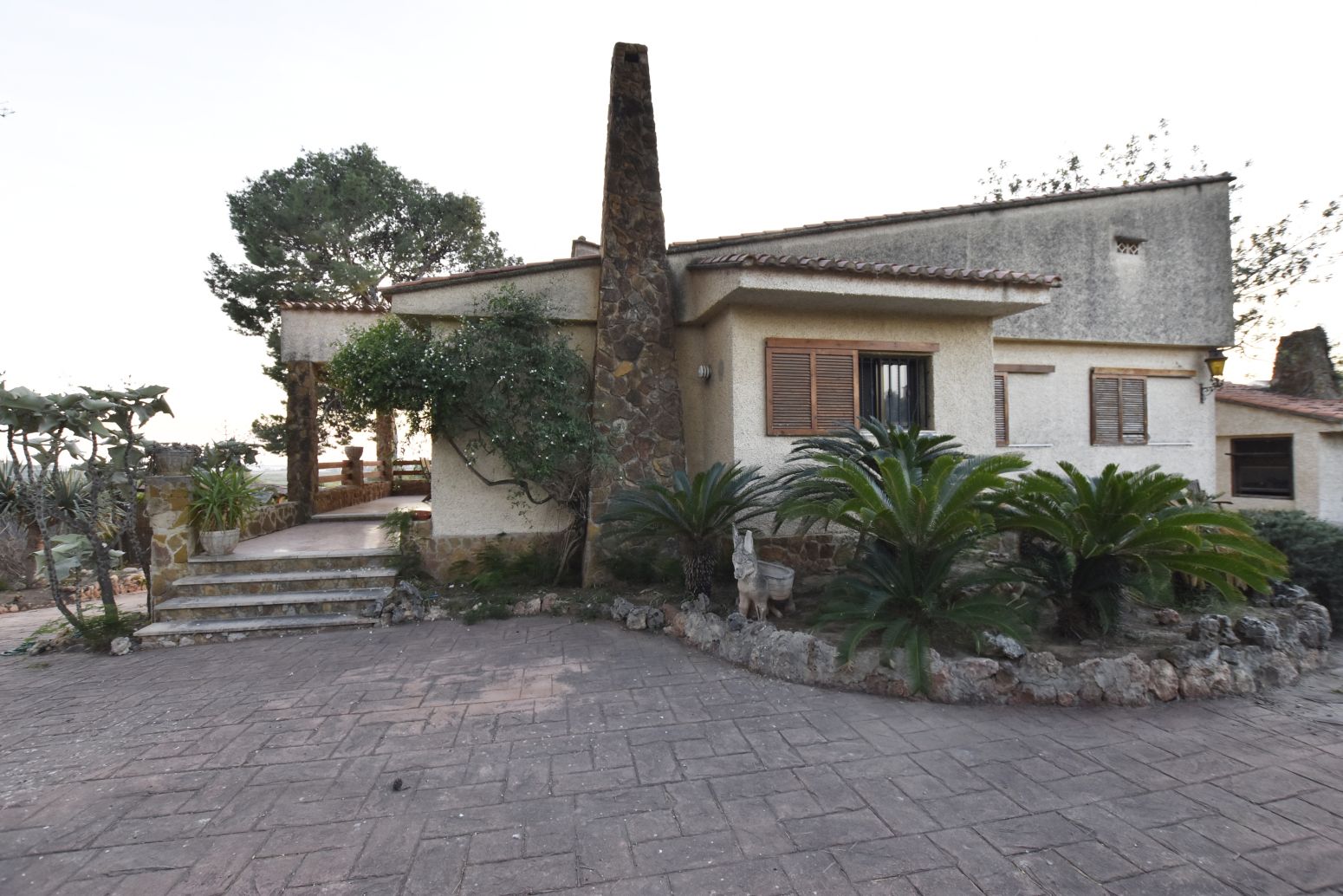 Vista exterior de Casa o chalet en venta en Rafelbuñol / Rafelbunyol con Aire acondicionado, Jardín privado y Terraza