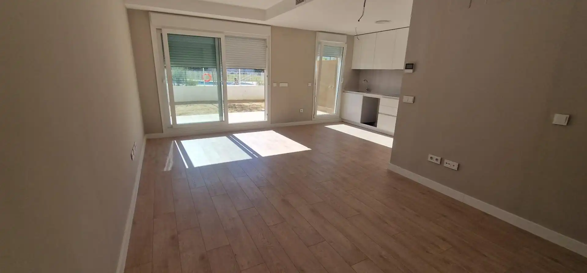 Wohnzimmer von Einfamilien-Reihenhaus zur Miete in Guillena mit Privatgarten, Balkon und Gemeinschaftspool