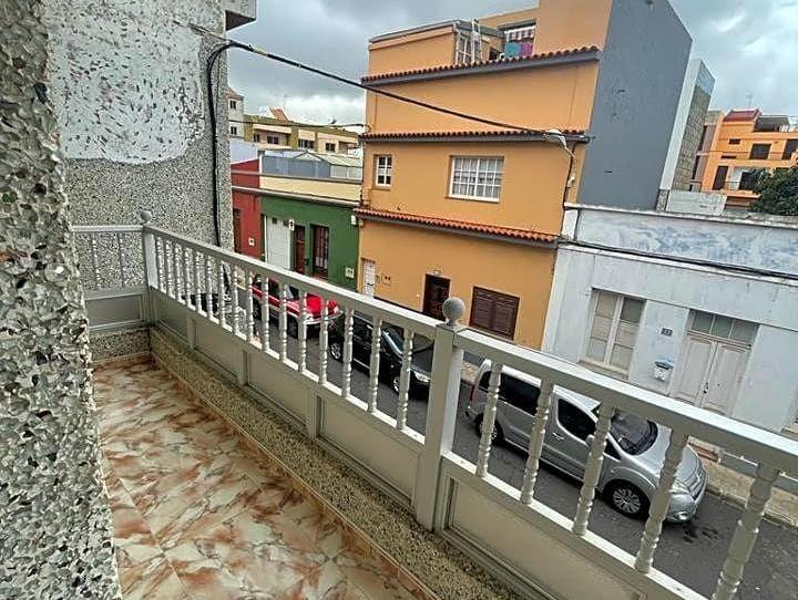 Photo 1 of Flat to rent in Donado Gumiel, Gracia, Santa Cruz de Tenerife