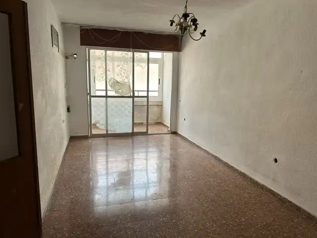 Flat for sale in Calle Miguel Ángel 5, imagen 2