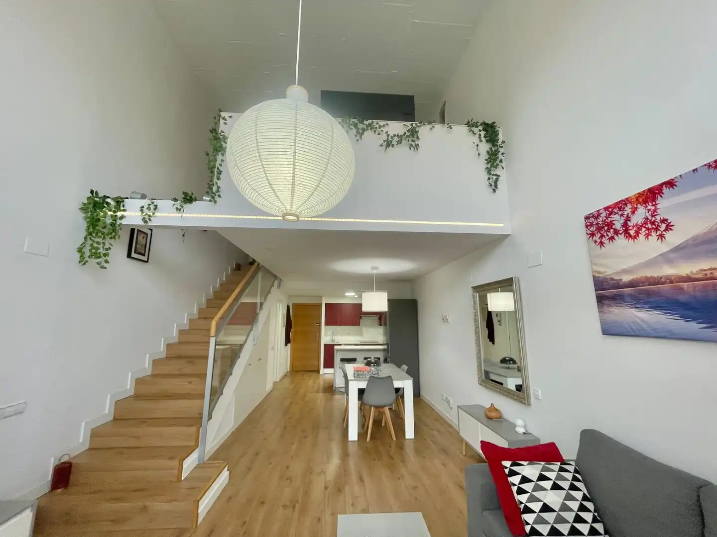 Sala d'estar de Dúplex en venda en Madrid amb Calefacció i Moblat