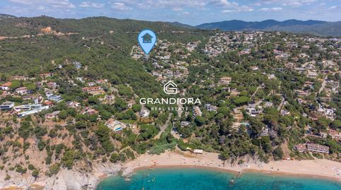 Villa de lujo con licencia turística de 545 m con piscina y vistas al mar en Tossa de Mar, image 3