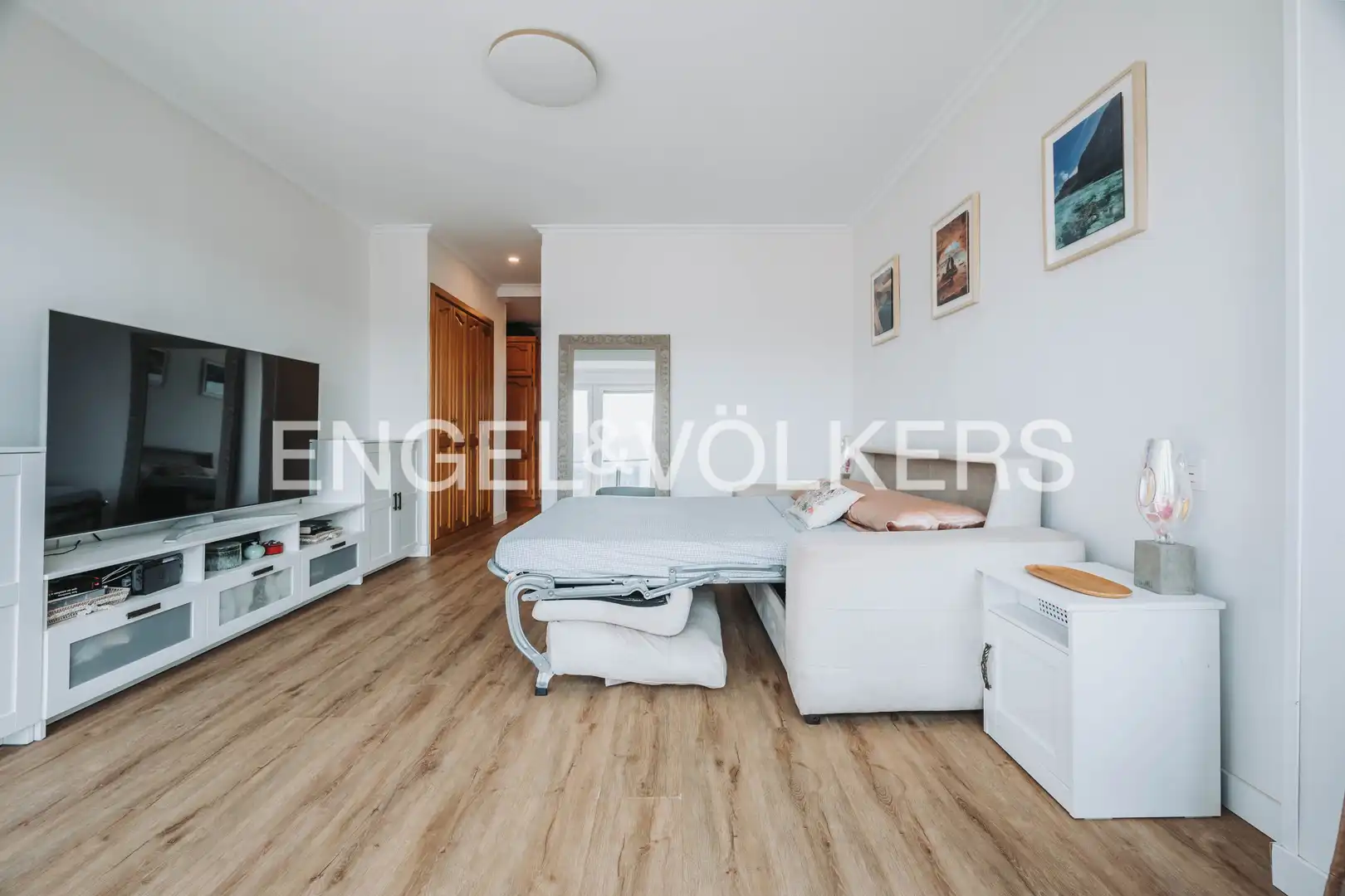 Living room of Study for sale in Zarautz  with Heating, Private garden and Swimming Pool