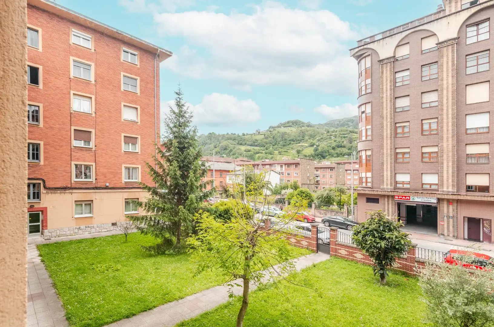 Flat for rent in Calle RAMON PEREZ DE AYALA, 52, San Pedro - Siana