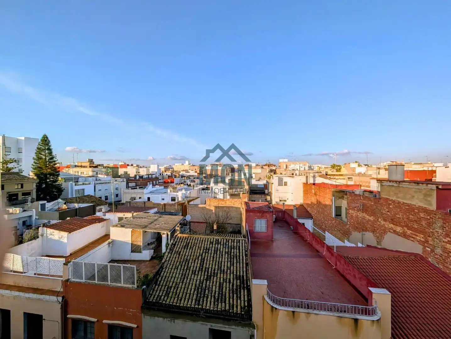 Vista exterior de Ático en venta en Catarroja con Calefacción, Parquet y Terraza