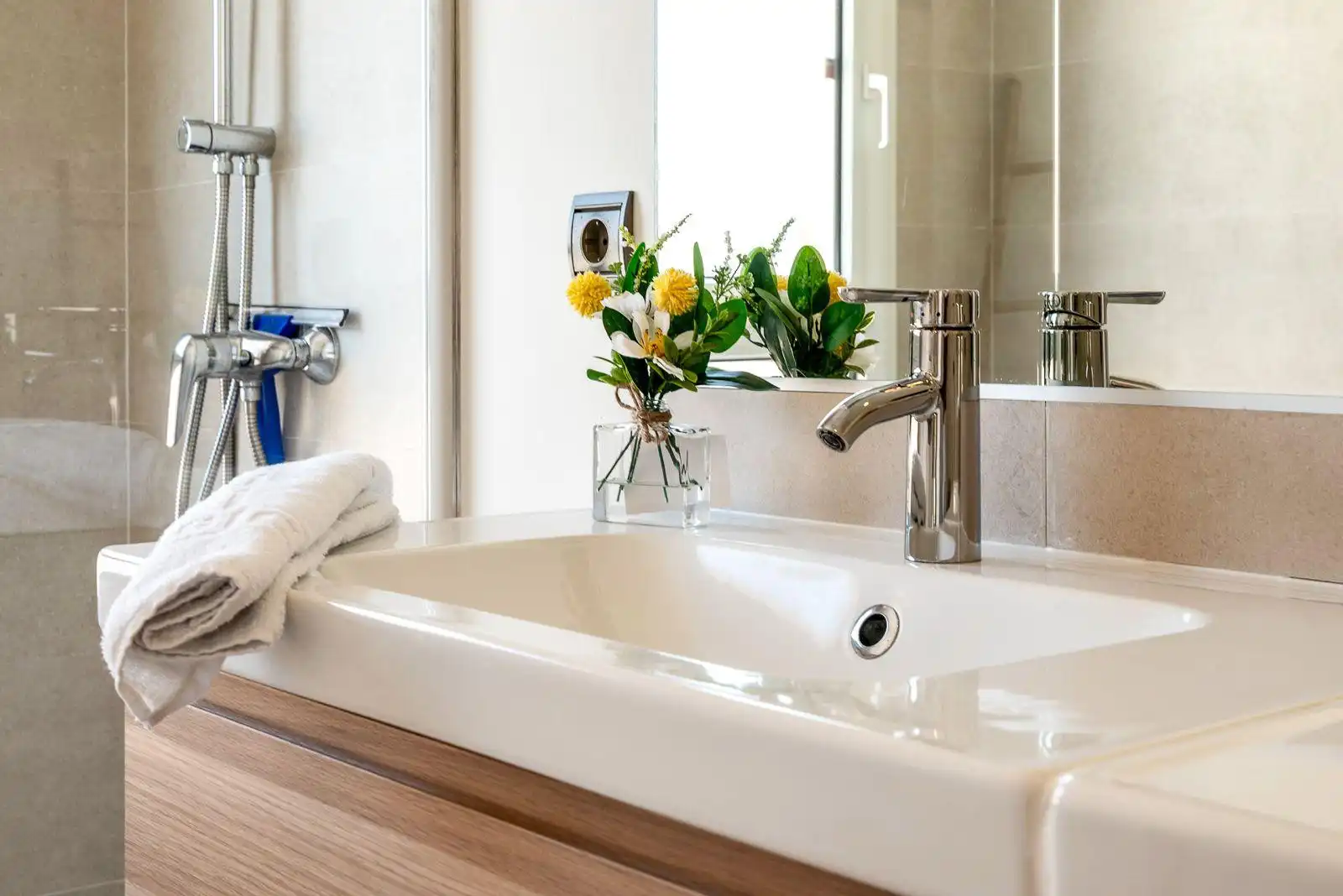 Baño de Casa adosada en venta en Marbella con Aire acondicionado, Calefacción y Jardín privado