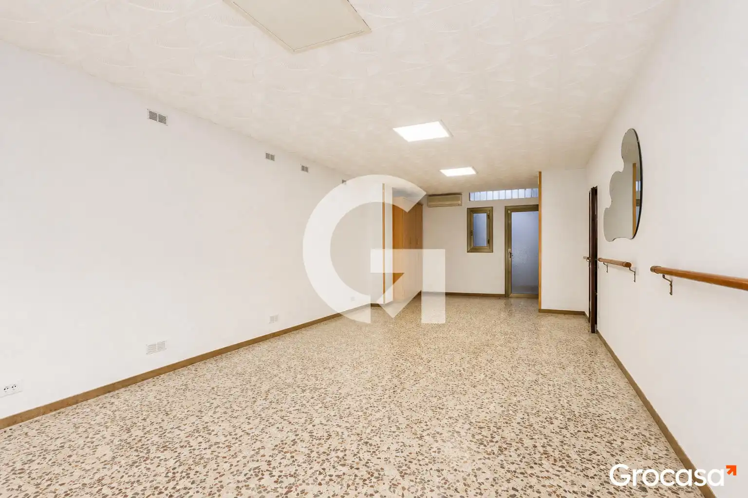 Local comercial en venda a CL HOLANDA D', imagen 5