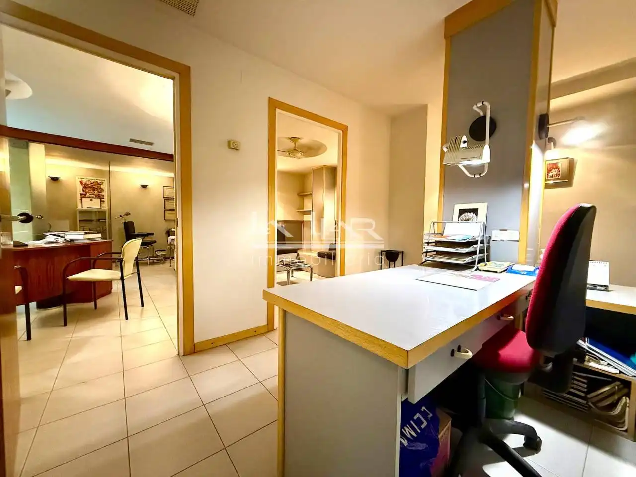 Vista exterior de Oficina en venta en Vic con Calefacción