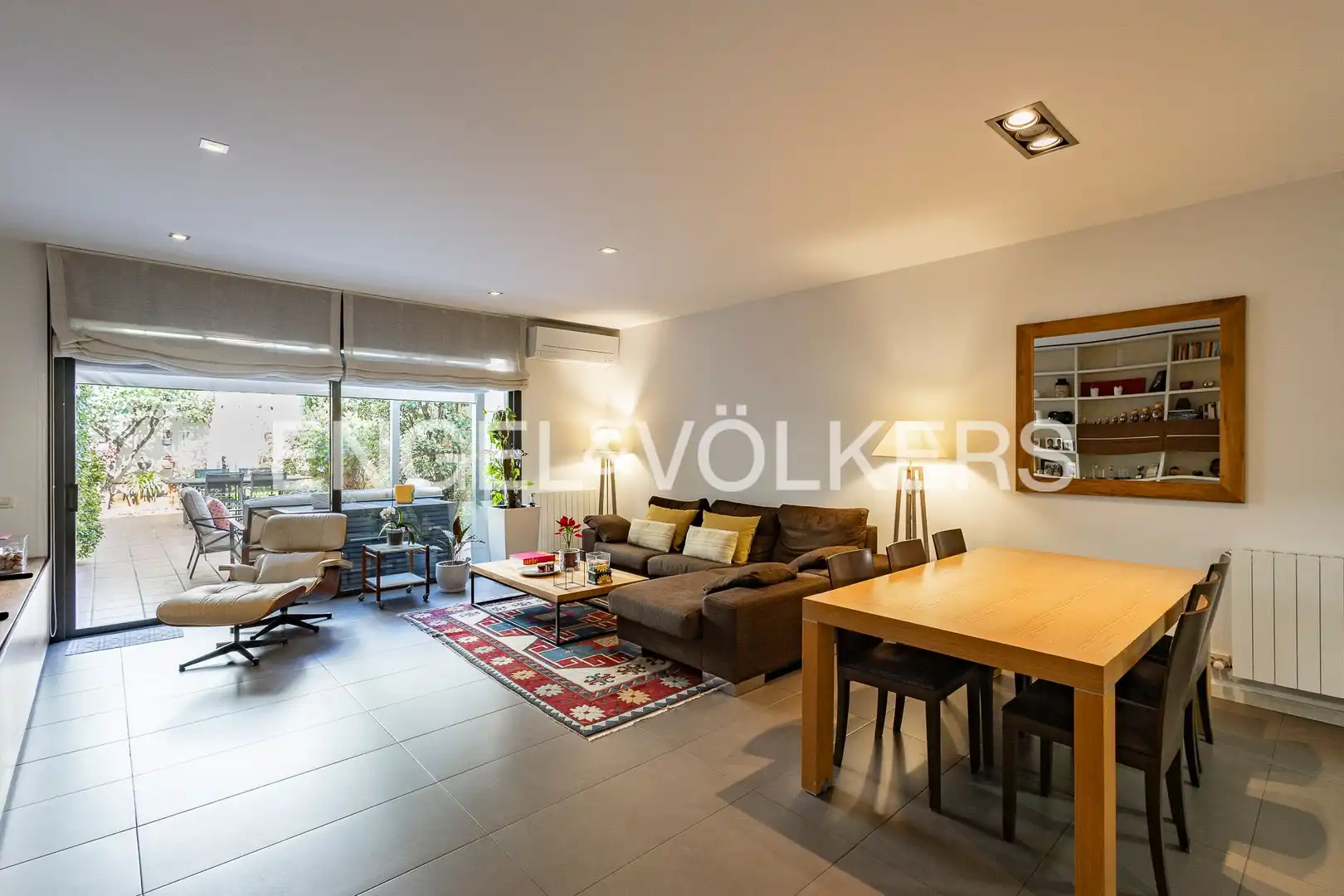 Sala d'estar de Casa o xalet en venda en Barcelona amb Aire condicionat, Calefacció i Terrassa