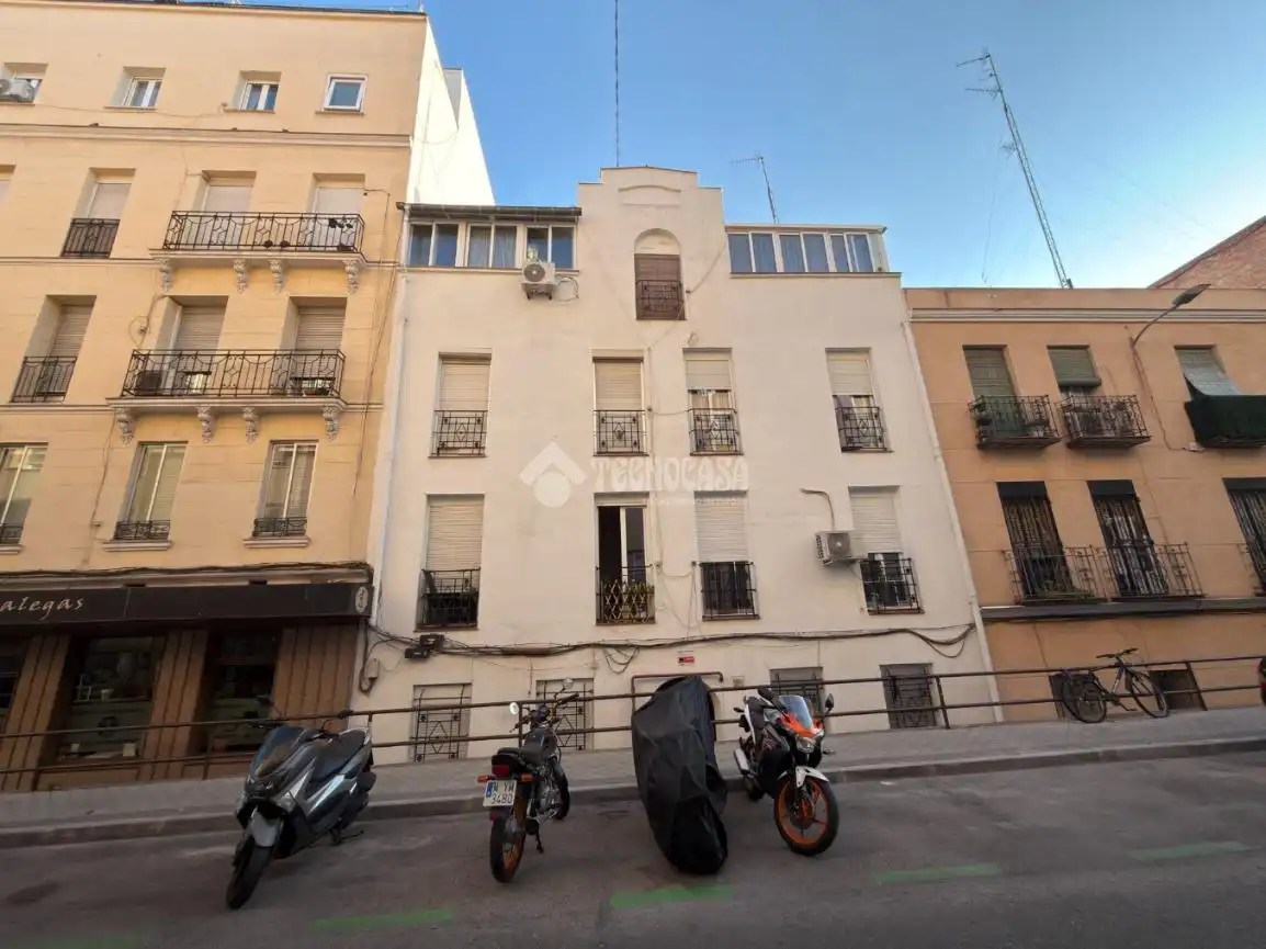 Vista exterior de Piso en venta en Madrid